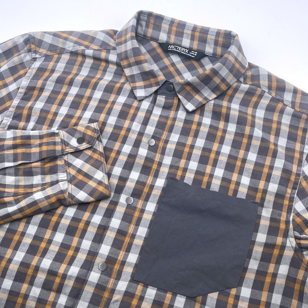 Arcteryx Bernal Shirt Mens Medium Plaid Long Sleeve Button Down Gray Gold 18162